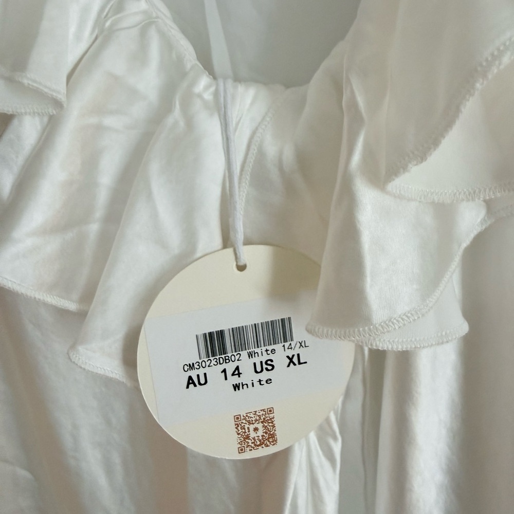 Selfie Leslie Alba Frill Trim Satin Maxi Dress White - Picture 6 of 7
